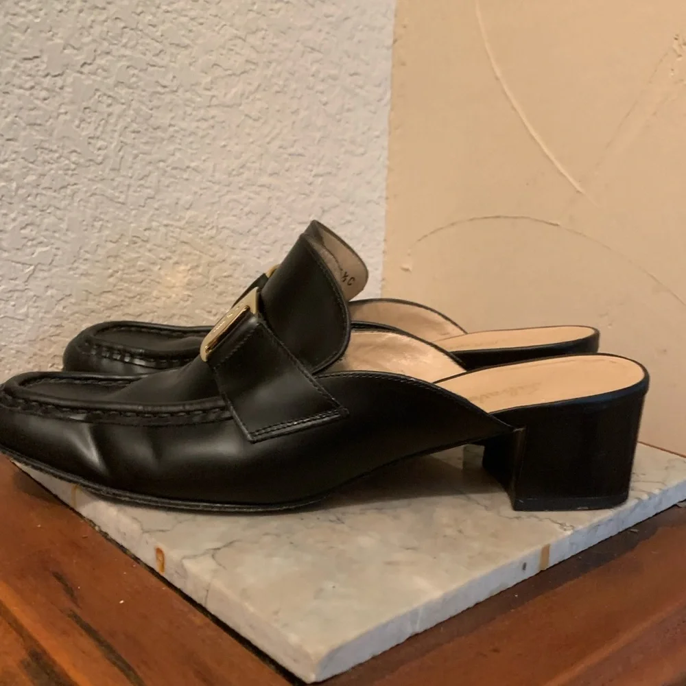 Salvatore Ferragamo black mules - size 5.5 - Picture 8 of 8